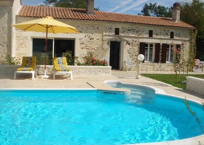 Maison Confortable + Piscine